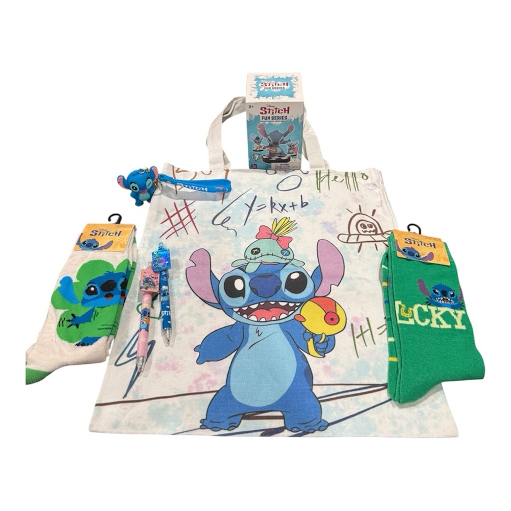 Disney Stitch Bundle of 7 with a Stitch Collector Figure - Picture 5 of 11